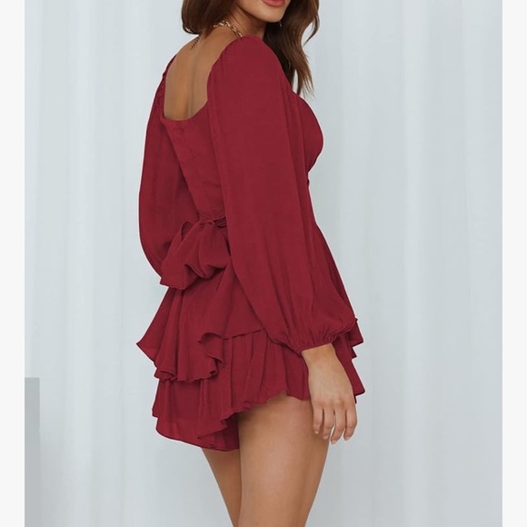 Elegant Romper - Picture 3 of 4